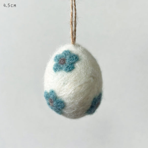 Blue Felted Daisy Egg Hanger