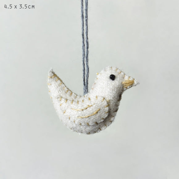 Small Embroidered Chick Cream